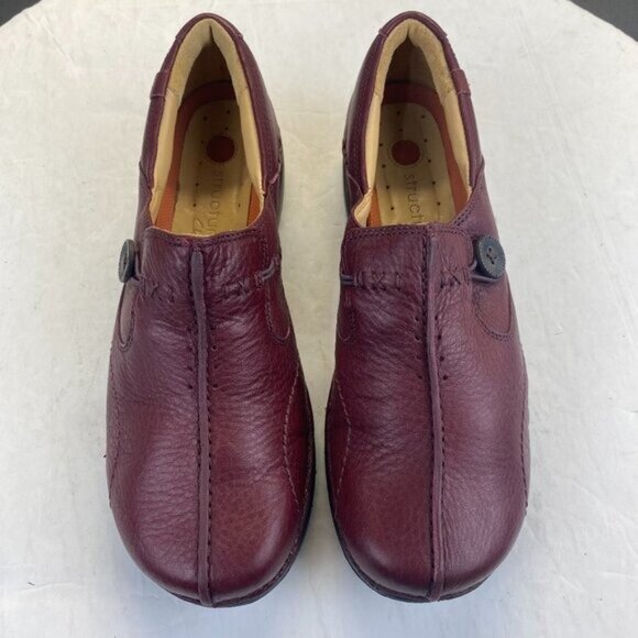 Clarks Un Structured Un.Loop Button Slip On Shoe Burgundy  Size 9M - Picture 1 of 12